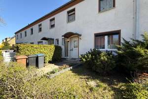Attraktive Gelegenheit in Wolfen: Reihenmittelhaus mit gepflegtem Garten, Terrasse & Ausbaureserve – Reudener Straße 25a, 6766 Bitterfeld-Wolfen – Vorschaubild 7