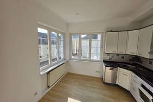 Lichtdurchflutete 3 Zimmer Wohnung im Herzen  von Bonn Kessenich mit Einbauküche! – Im Sonnenpütz 14, 53129 Dottendorf, Bonn – Vorschaubild 8