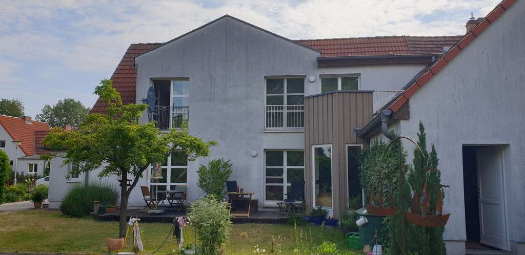 Immobilie in Frankfurt (Oder) - Eigentümer gesucht – Für ein vermietetes Zweifamilienhaus im ruhigen südlichen Stadtteil - Bild 1