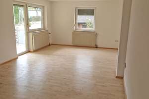 Neuwertiges 10-Zimmer Haus in Thyrnau mit 300 m² Wohnfläche – Alte Straße 10, 94136 Thyrnau – Vorschaubild 6