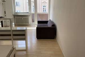 Exklusive, 1-Zimmer-Wohnung, möbliert mit Balkon und Einbauküche in München Schwabing