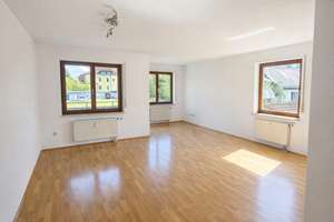 Lichtdurchflutete 3-Zimmer Etagenwohnung in Salem mit idyllischem Balkonblick und Carpot