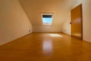 KL - Erlenbach, freistehendes EFH, 8 ZKB, 3 Bäder, großer Garten, Kellerbar, Garage – Kaiserslautern – Vorschaubild 16