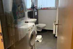 Helle 67 m² Wohnung mit 2 Zimmern & 2 Balkonen, renoviert, am Volksgarten – Die vollständige Adresse der Immobilie erhältst du vom Anbieter., 40227 Oberbilk, Düsseldorf – Vorschaubild 2