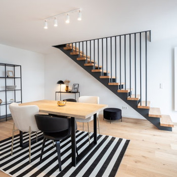 4-Zimmer Maisonette-Wohnung im 4. und 5. OG mit Loggia und Balkon in Unterschleißheim