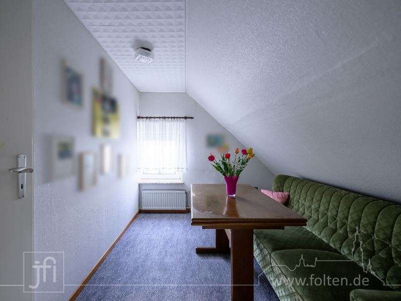 Immobilie in Jemgum - Hinter dem Haus der Deich, und nach vorne weites Land... - Bild 10