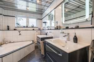 Großzügiges Einfamilienhaus mit vermieteter Einliegerwohnung, Vollkeller und gepflegten Garten – Die vollständige Adresse der Immobilie erhältst du vom Anbieter., 21502 Geesthacht – Vorschaubild 14