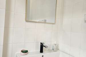 Zentrales, modernes Altbau Apartment mittendrin und trotzdem ruhig EBK und Pauschalmiete all in – Lothringer Straße 27, 65195 Westend / Bleichstraße, Wiesbaden – Vorschaubild 4