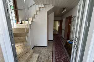Solides und gepflegtes Einfamilienhaus mit Hof, Garten und 2 Garagen – Die vollständige Adresse der Immobilie erhältst du vom Anbieter., 76857 Silz – Vorschaubild 6