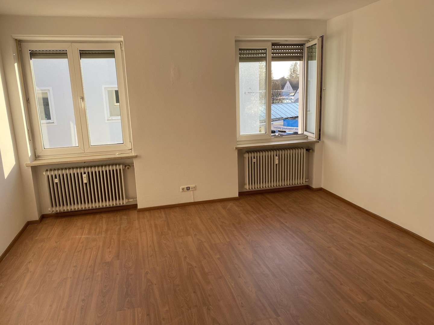 Immobilie in Vilsbiburg - 100 qm Wohnung mit Renovierungsbedarf in bester Lage - Bild 4