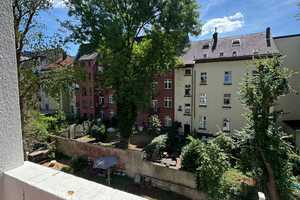 Renovierte 3,5-Zimmer-Wohnung mit Balkon