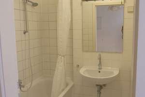 Bezugsfreie Wohnung in Prenzl Berg Mitte direkt vom Eigentümer – Zionskirchstrasse 11, 10119 Mitte (Ortsteil), Berlin – Vorschaubild 11