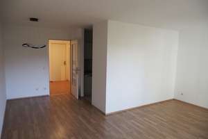 Willkommen in ihren neuen Zuhause  mit 2 Zimmern in München Freimann – Boris-Blacher-Straße 21, 80939 Freimann, München – Vorschaubild 3