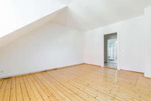 Charmante Dachgeschosswohnung im Herzen von Plagwitz – Die vollständige Adresse der Immobilie erhältst du vom Anbieter., 4229 Plagwitz, Leipzig – Vorschaubild 3