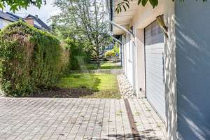 Wohnerlebnis auf einer Ebene – Weitläufiges Einfamilienhaus mit Pool und Weinbergblick in Lieser – Die vollständige Adresse der Immobilie erhältst du vom Anbieter., 54470 Lieser – Vorschaubild 22