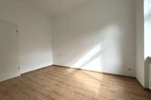 Lichtdurchflutete 4-Zimmer-Wohnung mit Tageslichtbad, Badewanne und Balkon in Böhlitz-Ehrenberg – 4178 Böhlitz-Ehrenberg, Leipzig – Vorschaubild 8