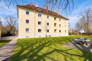 5 % Rendite - Kapitalanlage oder Selbstbezug: Attraktive 3-Zimmer-Wohnung mit eigenem Gartenanteil