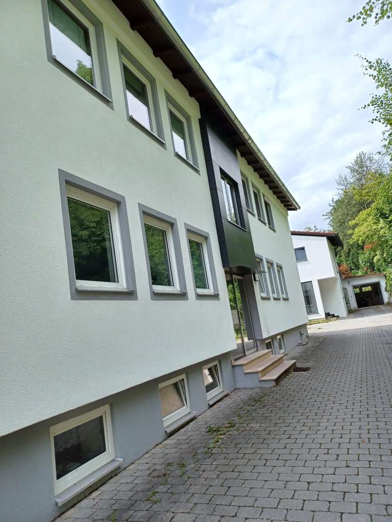 3,5-Zimmer-Souterrain-Wohnung in Freising