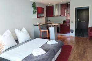 All-Inclusive Wohnen mit Balkon in München-Laim – Die vollständige Adresse der Immobilie erhältst du vom Anbieter., 80687 St. Ulrich, München – Vorschaubild 3
