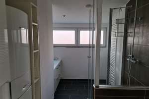 Exklusive 3,5-Zimmer-Dachgeschosswohnung mit Loggia, EBK und Stellplatz in Stuttgart – Werastraße 135, 70190 Stöckach, Stuttgart – Vorschaubild 12