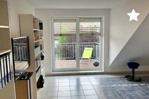 Wohnen mit Charakter: Helle 3–Zimmer Wohnung mit Balkon und EBK, Klima, Stellplatz – Sportplatzstraße 56, 51147 Wahnheide, Köln – Vorschaubild 11