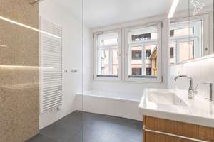 Prestigeträchtige Etagenwohnung mit einzigartigem Altstadtflair im Herzen der Frankfurter Altstadt – 60311 Altstadt, Frankfurt am Main – Vorschaubild 4