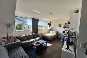 KAUFPREISREDUZIERUNG !! NÄHE MEDIENHAFEN -  HELLES APARTMENT MIT PANTRY-KÜCHE - 300 METER ZUM RHEIN