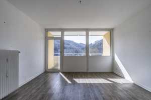 NEU *PAUL & PARTNER* GUT GESCHNITTENE WOHNUNG - WIRD FÜR SIE FRISCH RENOVIERT ! – Piepenstockstraße 53, 58119 Hagen – Vorschaubild 1
