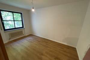 Neu renovierte 3-Zimmer-Wohnung in Sendling/Südpark, Balkon, große Küche, TG Stellpl – Werdenfelsstraße 81, 81377 Am Waldfriedhof, München – Vorschaubild 5