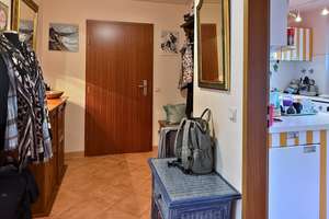 „Ruhe + Licht + Grünblick“ in Botnang, gepflegte 3-Zi.-ETW mit 2 Balkonen, ca. 100 m² Wfl. – Die vollständige Adresse der Immobilie erhältst du vom Anbieter., 70195 Botnang-Süd, Stuttgart – Vorschaubild 3