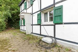 Heimwerker aufgepasst! * Freist. Fachwerkhaus * Renovierungsbedarf * Ausbaureserve Speicher  – Die vollständige Adresse der Immobilie erhältst du vom Anbieter., 51381 Bergisch Neukirchen, Leverkusen – Vorschaubild 4