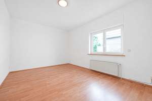 Zuhause im Grünen – Gepflegte 3,5-Zimmer-Wohnung mit Terrasse und Einbauküche – Die vollständige Adresse der Immobilie erhältst du vom Anbieter., 15366 Neuenhagen bei Berlin – Vorschaubild 2