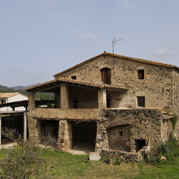 Wunderschönes und einladendes Bauernhaus 10 Minuten von Girona entfernt!