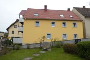 Wohnhaus mit Doppelgarage im Jahr 2024  neu voller Wärmeschutz  &  PV Anlage 15 kW – Steinhauserstraße 26, 97483 Eltmann – Vorschaubild 3