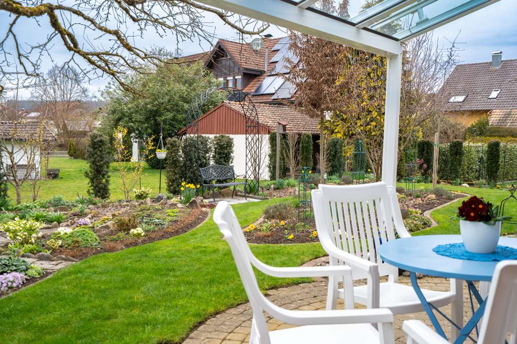 Immobilie in Wutöschingen - Wohnen mit Herz – gepflegt und gemütlich - ein Haus zum Wohlfühlen mit kleinem Gartenparadies! - Bild 4