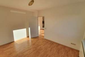 Helle und zentrale 2-Raumwohnung mit EBK und Tiefgaragenstellplatz – 4315 Volkmarsdorf, Leipzig – Vorschaubild 4