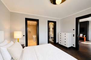 PRIVATE FLOOR LIVING AM HOFGARTEN | EIGENE ETAGE · DIREKTER LIFTZUGANG ·  KAMIN – Die vollständige Adresse der Immobilie erhältst du vom Anbieter., 40479 Pempelfort, Düsseldorf – Vorschaubild 11