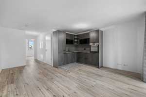 Neuwertige 2-ZKB mit EBK und großem Balkon in A-Oberhausen – Augsburg – Vorschaubild 5