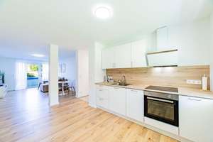 Helle und Moderne 2 Zimmer Wohnung, vollmöbliert mit Keller und Aufzug – Sonnenstraße 9, 90471 Rangierbahnhof-Siedlung, Nürnberg – Vorschaubild 4