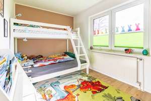 Gepflegter Bungalow mit Kamin, überdachter Süd-West-Terrasse und schönem Grundstück – Die vollständige Adresse der Immobilie erhältst du vom Anbieter., 26810 Westoverledingen – Vorschaubild 7