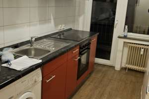 Leerstehende 2 Zimmer mit Südbalkon und Duschbad – Die vollständige Adresse der Immobilie erhältst du vom Anbieter., 40468 Unterrath, Düsseldorf – Vorschaubild 3