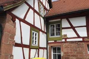 Charmantes Einfamilienhaus mit 4 ZKB & Terrasse in Limbach–sofort verfügbar – Ringstraße 20, 74838 Limbach – Vorschaubild 1
