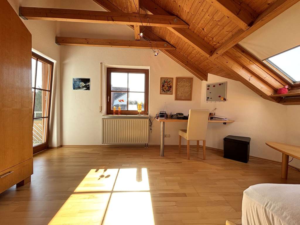 Immobilie in Hermaringen - Einziehen und wohlfühlen - sonniges Einfamilienhaus in familienfreundlicher Lage - Bild 4