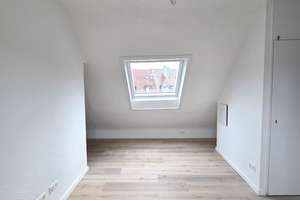 7517 - Neu saniertes Dachgeschossapartment nähe Hauptbahnhof! – Die vollständige Adresse der Immobilie erhältst du vom Anbieter., 76137 Südweststadt, Karlsruhe – Vorschaubild 3