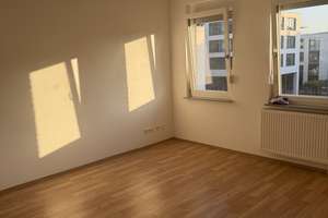 Helle modernisierte 2 Zi-Wohnung – Bludenzer Straße 16, 70469 Bahnhof Feuerbach, Stuttgart – Vorschaubild 1