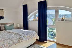 Exklusive 5-Zimmer-Wohnung mit großem Süd-Balkon, Aufzug, EBK und Tiefgarage – Johann-Sebastian-Bach-Straße 32, 65193 Nordost, Wiesbaden – Vorschaubild 9