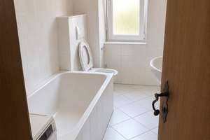 Attraktive Wohnung als Kapitalanlage oder neues Zuhause in gefragter Wohnlage Münchens – Die vollständige Adresse der Immobilie erhältst du vom Anbieter., 80997 Allach, München – Vorschaubild 5