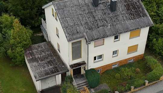 Bild von Stark sanierungsbedürftiges Zweifamilienhaus in Waldrandlage von Taunusstein-Bleidenstadt