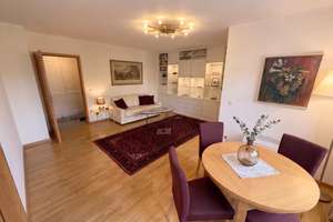 Schwabing und Neuhausen! Von Privat: Bezugsfertige, wunderschöne Wohnung am Park