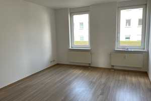 Neu renovierte 2-Raumwohnung mit EBK, Balkon mit Blick ins Grüne, PKW-Stellplatz direkt am Haus!!! – Chemnitztalstrasse 117, 9114 Chemnitz – Vorschaubild 8
